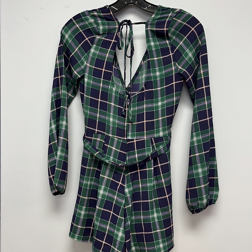 Beautiful Francesca’s Romper! - Picture 2 of 6